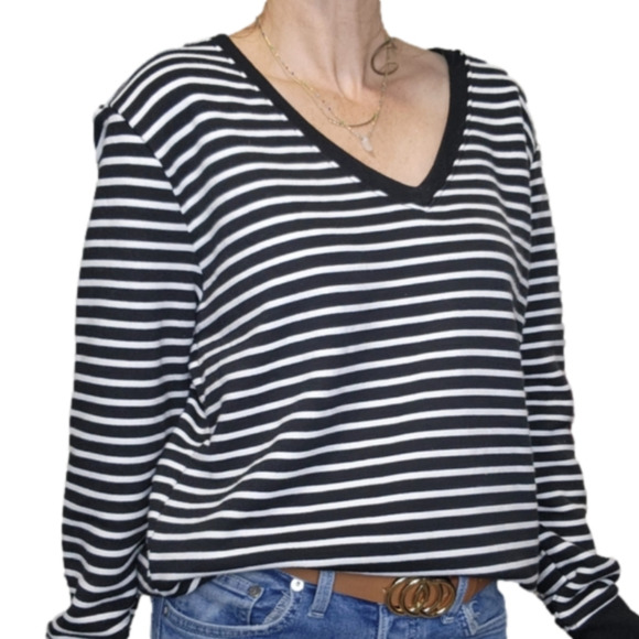 A New Day Black and White Striped Sweatshirt - Picture 5 of 10